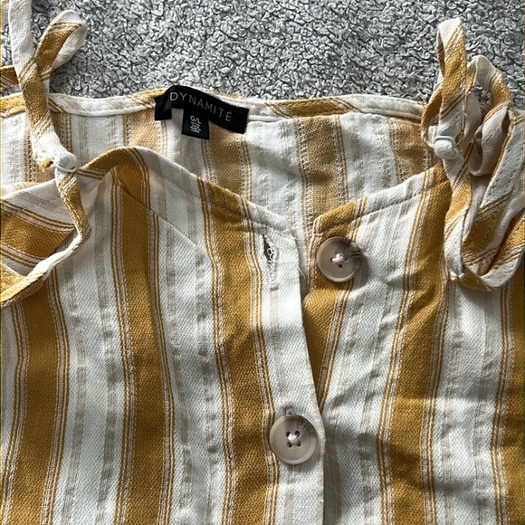 Women’s like new button up tank top! Size: large - Picture 3 of 6